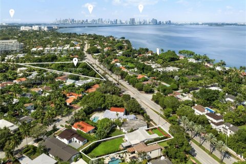 Купить земельный участок в Майами-Бич, Флорида № 1924016 - фото 2