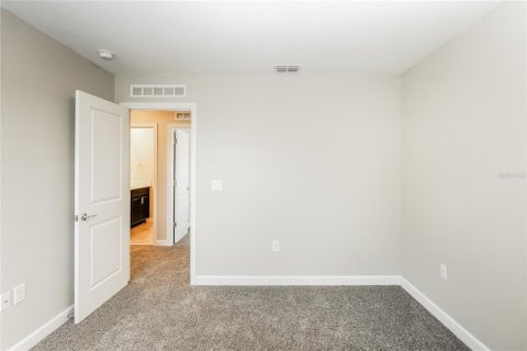 House in Kissimmee, Florida 4 bedrooms, 218.32 sq.m. № 2222840 - photo 5