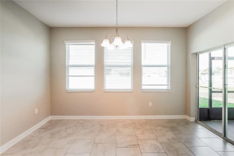 House in Kissimmee, Florida 4 bedrooms, 218.32 sq.m. № 2222840 - photo 2