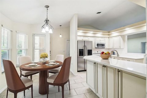 Villa ou maison à vendre à Weeki Wachee, Floride: 3 chambres, 121.89 m2 № 2094289 - photo 14