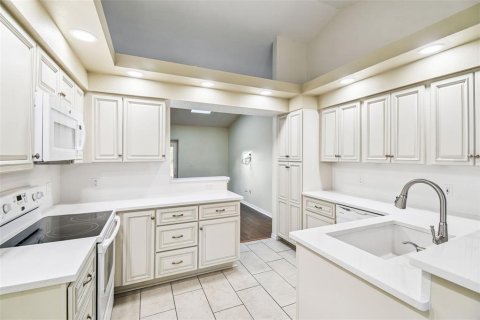 Villa ou maison à vendre à Weeki Wachee, Floride: 3 chambres, 121.89 m2 № 2094289 - photo 9