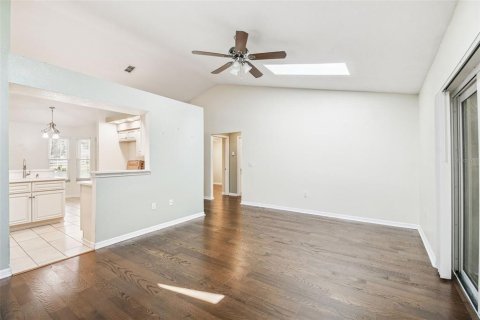 Villa ou maison à vendre à Weeki Wachee, Floride: 3 chambres, 121.89 m2 № 2094289 - photo 7