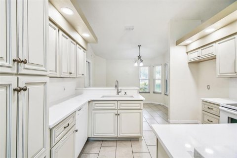 Villa ou maison à vendre à Weeki Wachee, Floride: 3 chambres, 121.89 m2 № 2094289 - photo 11