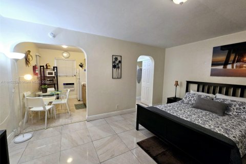 Villa ou maison à louer à Hollywood, Floride: 1 chambre, 74.32 m2 № 1860615 - photo 9