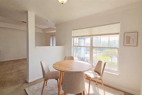 Copropriété à louer à Orlando, Floride: 1 chambre, 71.35 m2 № 2391079 - photo 4