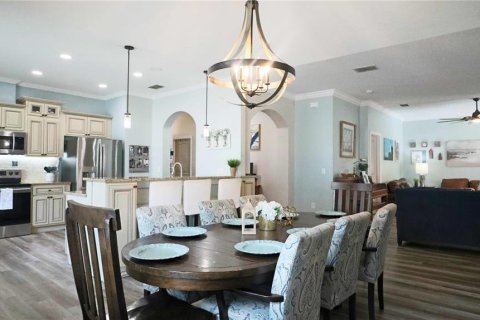 House in Odessa, Florida 4 bedrooms, 235.97 sq.m. № 1744323 - photo 14