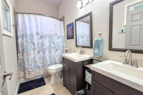 House in Odessa, Florida 4 bedrooms, 235.97 sq.m. № 1744323 - photo 24