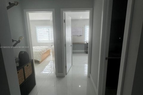 Купить виллу или дом в Майами, Флорида 4 спальни, 174.47м2, № 1957883 - фото 26