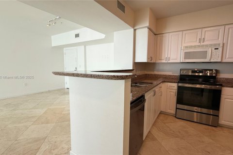 Снять в аренду кондоминиум в Майами, Флорида 3 спальни, 140.28м2, № 2018574 - фото 6