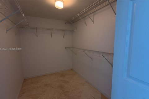 Снять в аренду кондоминиум в Майами, Флорида 3 спальни, 140.28м2, № 2018574 - фото 20