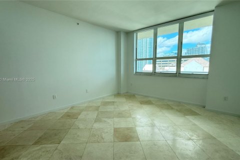 Снять в аренду кондоминиум в Майами, Флорида 3 спальни, 140.28м2, № 2018574 - фото 15