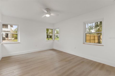 Villa ou maison à vendre à Orlando, Floride: 5 chambres, 279.82 m2 № 2427592 - photo 30