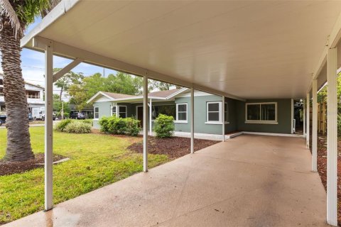 Villa ou maison à vendre à Orlando, Floride: 5 chambres, 279.82 m2 № 2427592 - photo 5