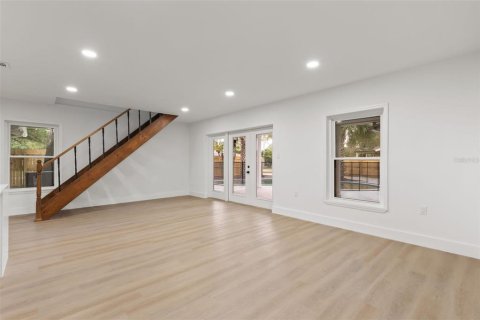 Villa ou maison à vendre à Orlando, Floride: 5 chambres, 279.82 m2 № 2427592 - photo 14