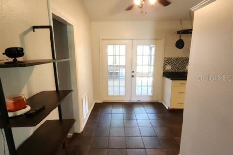 House in Port Charlotte, Florida 3 bedrooms, 120.77 sq.m. № 1532249 - photo 8