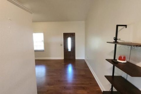 House in Port Charlotte, Florida 3 bedrooms, 120.77 sq.m. № 1532249 - photo 5