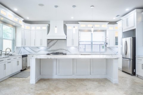 Villa ou maison à vendre à Miramar Beach, Floride: 6 chambres, 419.92 m2 № 562007 - photo 1