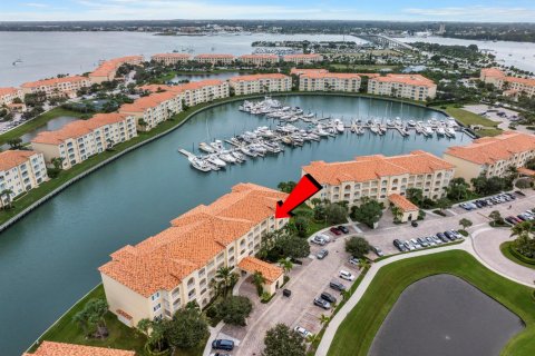 Condominio en St. Lucie, Florida, 2 dormitorios  № 2262121