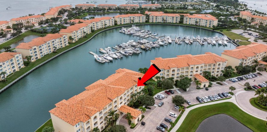 Condominio en St. Lucie, Florida, 2 dormitorios № 2262121