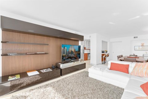 Copropriété à louer à Sunny Isles Beach, Floride: 2 chambres, 126.07 m2 № 2034051 - photo 6