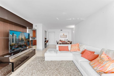 Copropriété à louer à Sunny Isles Beach, Floride: 2 chambres, 126.07 m2 № 2034051 - photo 7