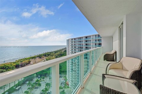 Copropriété à louer à Sunny Isles Beach, Floride: 2 chambres, 126.07 m2 № 2034051 - photo 2