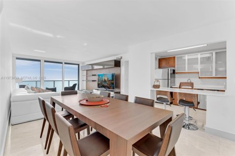 Copropriété à louer à Sunny Isles Beach, Floride: 2 chambres, 126.07 m2 № 2034051 - photo 5