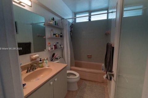 Copropriété à vendre à Miami Beach, Floride: 40.41 m2 № 1841180 - photo 13