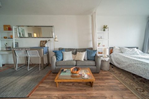 Copropriété à vendre à Miami Beach, Floride: 40.41 m2 № 1841180 - photo 3