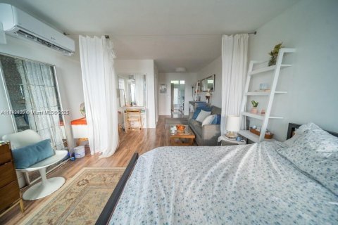 Copropriété à vendre à Miami Beach, Floride: 40.41 m2 № 1841180 - photo 6