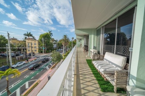 Copropriété à vendre à Miami Beach, Floride: 40.41 m2 № 1841180 - photo 11