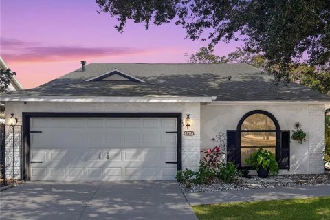 Casa en Sarasota, Florida 3 dormitorios, 142.42 m2 № 2371420