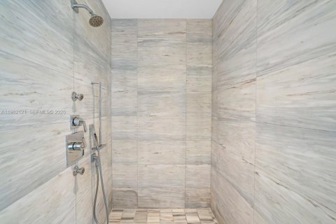 Condominio en venta en Miami Beach, Florida, 1 dormitorio, 50.72 m2 № 2025545 - foto 4