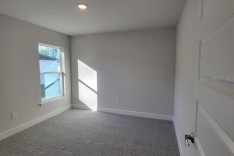 Villa ou maison à vendre à Ocala, Floride: 4 chambres, 211.91 m2 № 2415411 - photo 5