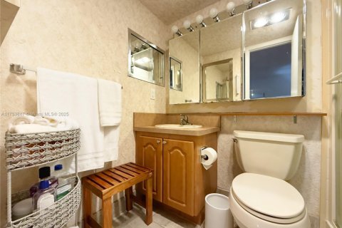Купить кондоминиум в Дирфилд-Бич, Флорида 1 спальня, 65.03м2, № 1692139 - фото 11