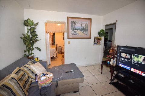 Propiedad comercial en venta en Winter Haven, Florida, 4 dormitorios, 181.16 m2 № 1608500 - foto 25