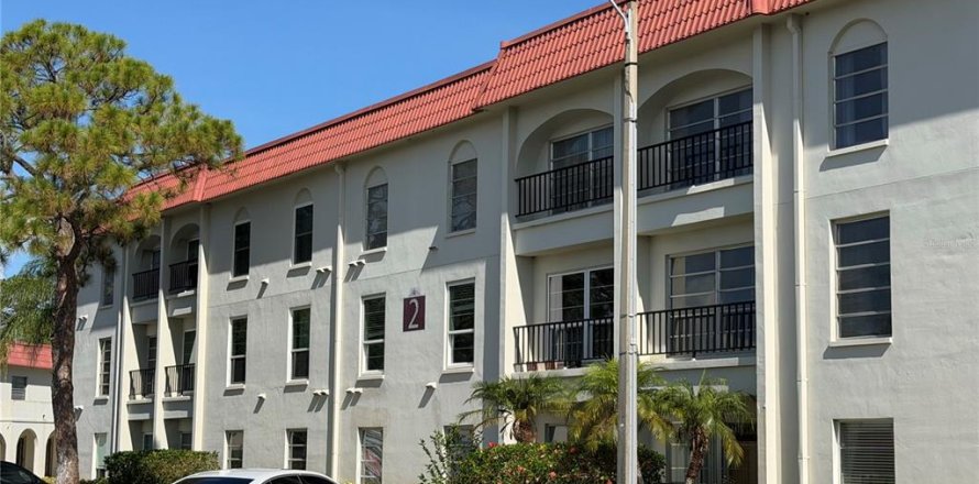 Condo à Dunedin, Floride, 2 chambres № 2167267