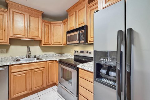 Copropriété à vendre à Dunedin, Floride: 2 chambres, 86.4 m2 № 2167267 - photo 12