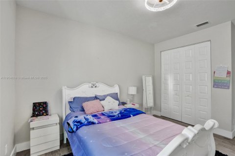 Снять в аренду виллу или дом в Паркленд, Флорида 5 спален, 314.38м2, № 1970443 - фото 23