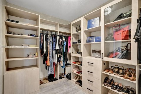 Снять в аренду виллу или дом в Паркленд, Флорида 5 спален, 314.38м2, № 1970443 - фото 12