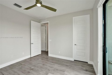 Снять в аренду виллу или дом в Паркленд, Флорида 5 спален, 314.38м2, № 1970443 - фото 16