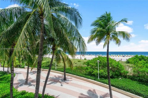 Copropriété à vendre à Miami Beach, Floride: 2 chambres, 83.61 m2 № 1896466 - photo 30