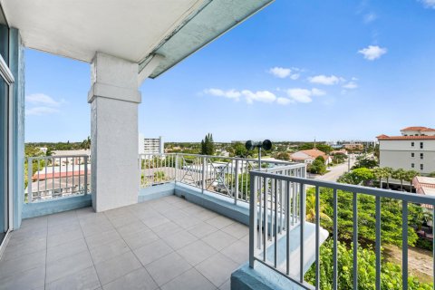 Condominio en alquiler en Deerfield Beach, Florida, 3 dormitorios, 206.24 m2 № 2184134 - foto 15