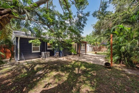 House in Tampa, Florida 3 bedrooms, 108.05 sq.m. № 1850975 - photo 24