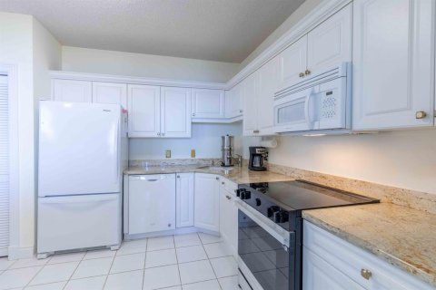 Copropriété à vendre à Palm City, Floride: 2 chambres, 152.17 m2 № 2145971 - photo 9
