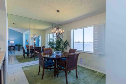 Copropriété à vendre à Palm City, Floride: 2 chambres, 152.17 m2 № 2145971 - photo 7