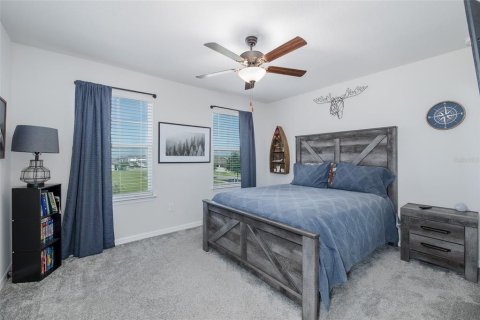 House in Wesley Chapel, Florida 4 bedrooms, 270.35 sq.m. № 2393882 - photo 26