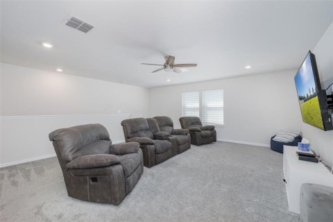 House in Wesley Chapel, Florida 4 bedrooms, 270.35 sq.m. № 2393882 - photo 22