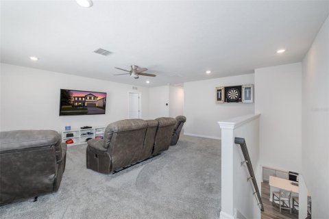 House in Wesley Chapel, Florida 4 bedrooms, 270.35 sq.m. № 2393882 - photo 21
