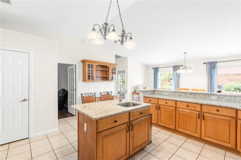 House in Mascotte, Florida 5 bedrooms, 454.01 sq.m. № 1789439 - photo 13